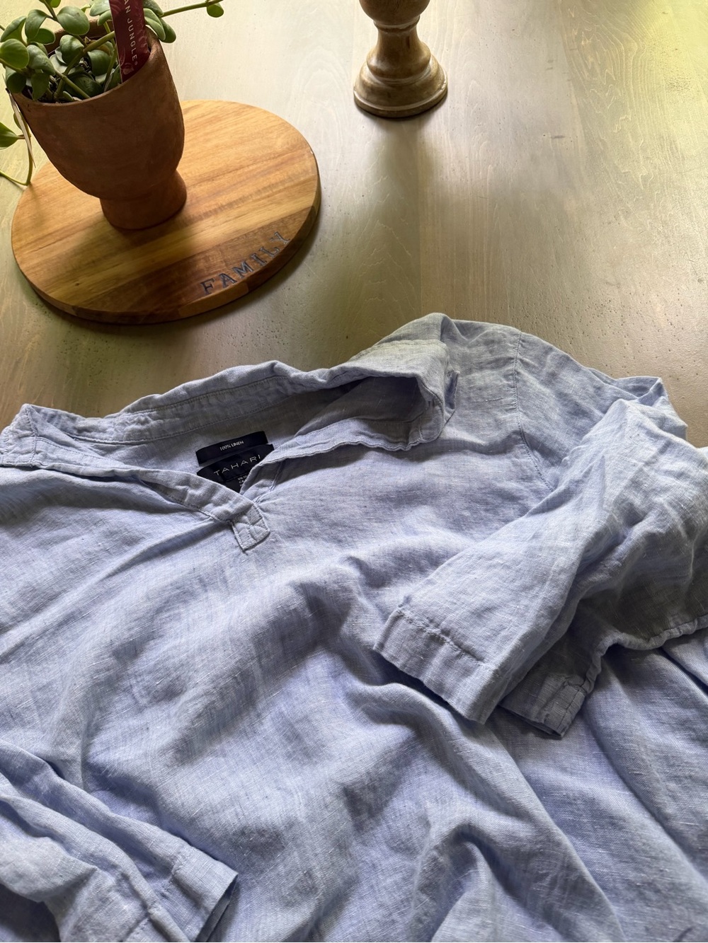 Tahari Light Blue Casual Linen Button-Down Shirt
